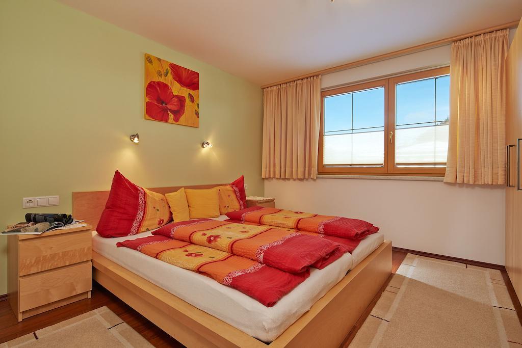 Apart Sunshine Langenfeld Room photo